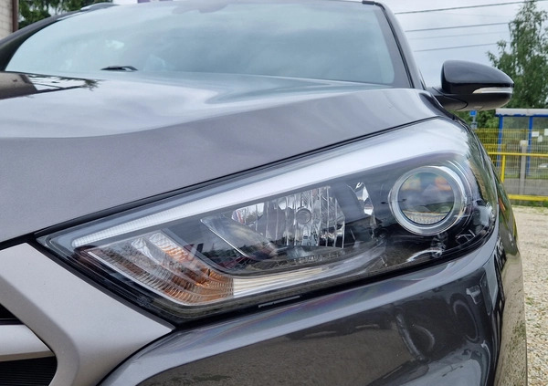 Hyundai Tucson cena 82900 przebieg: 98000, rok produkcji 2019 z Jasień małe 742